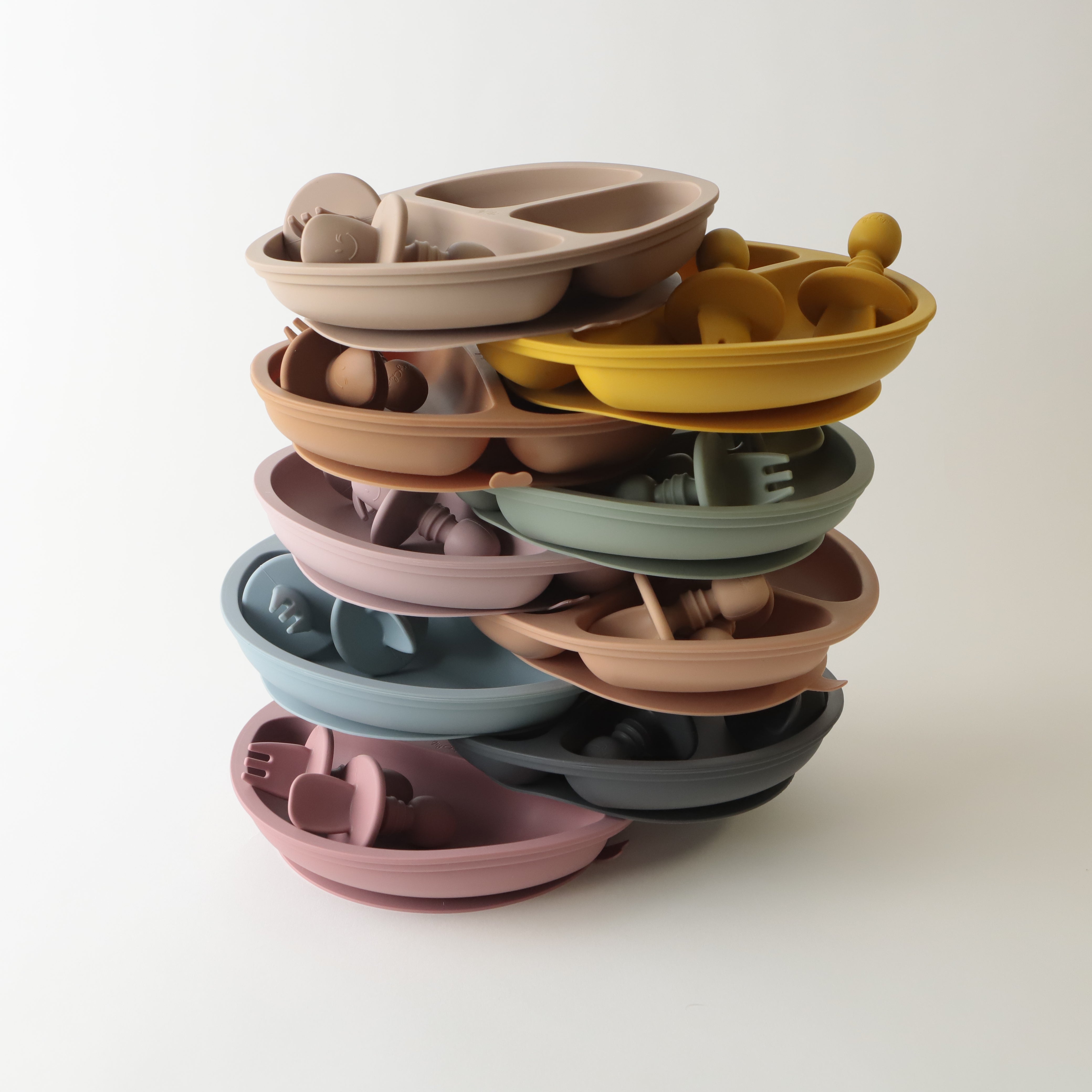 Plates | Suction Plate And Chunky Cutlery | Blush | La Romi