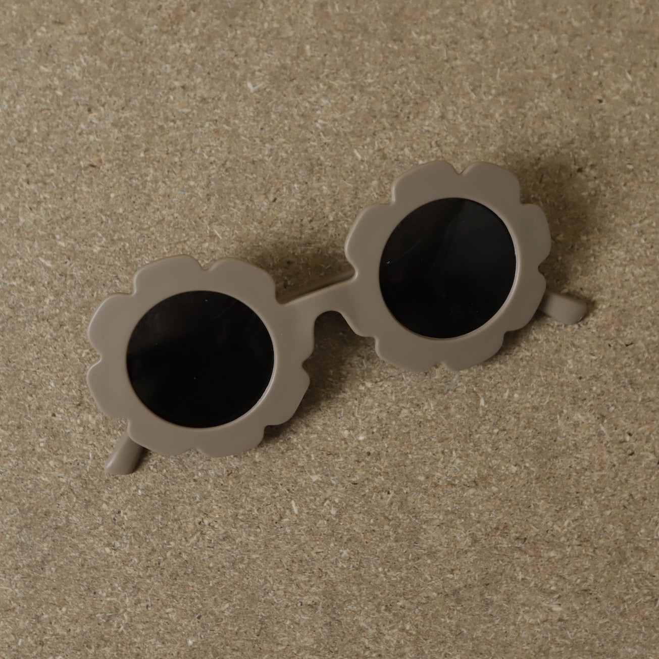 Sunglasses | Daisy Sunglasses | Taupe | La Romi