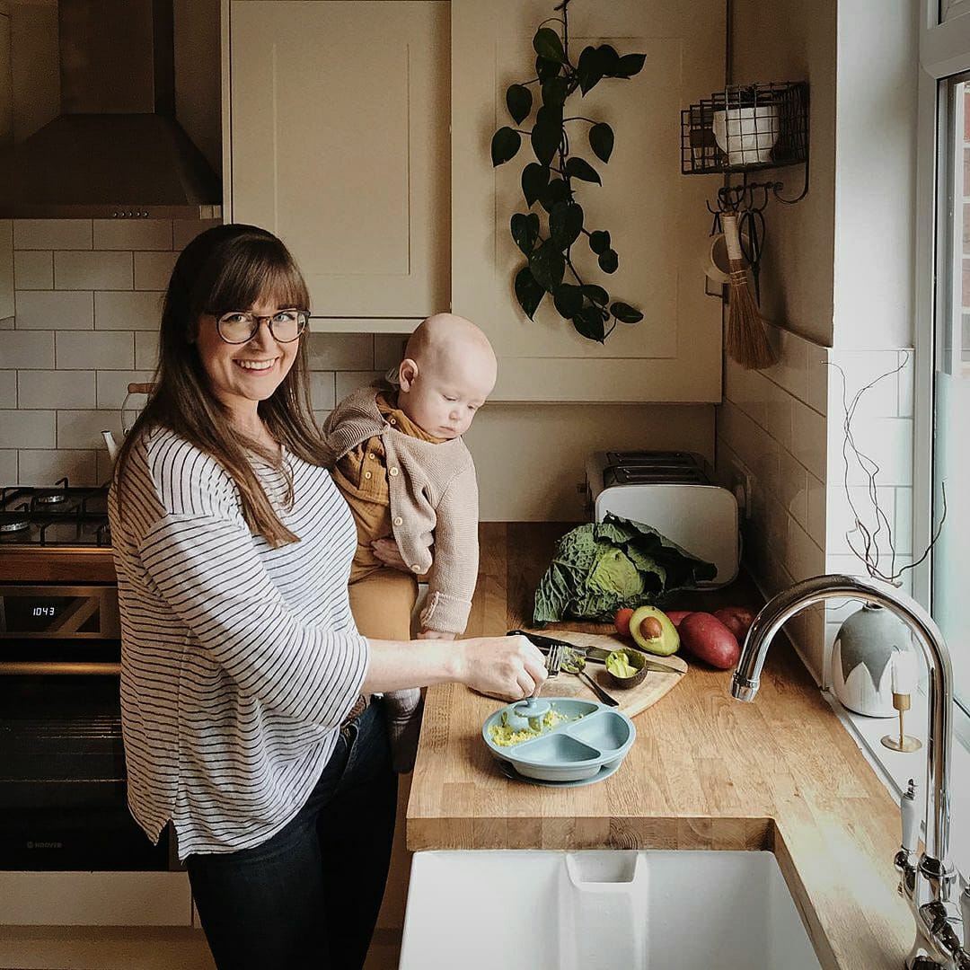 Plates | Suction Plate And Chunky Cutlery | Blush | La Romi