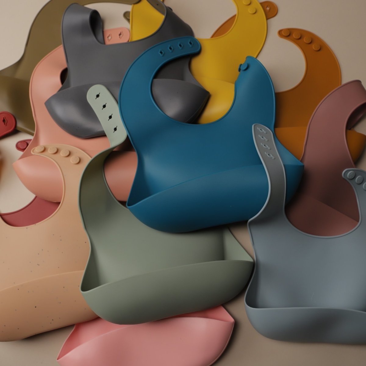 Silicone Bib | Catch-all Silicone Bibs | Mustard | La Romi