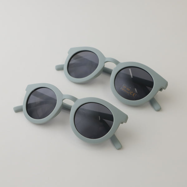 Sunglasses | Parent Aviator Sunglasses | Artic Grey | La Romi