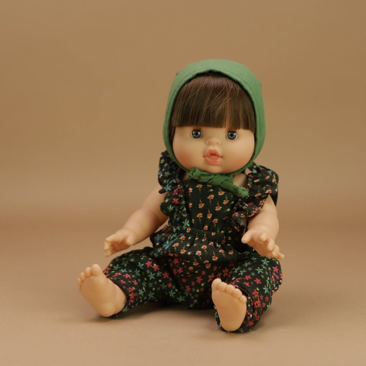 Doll | LINEN BONNET IN GREEN FOR DOLLS | La Romi